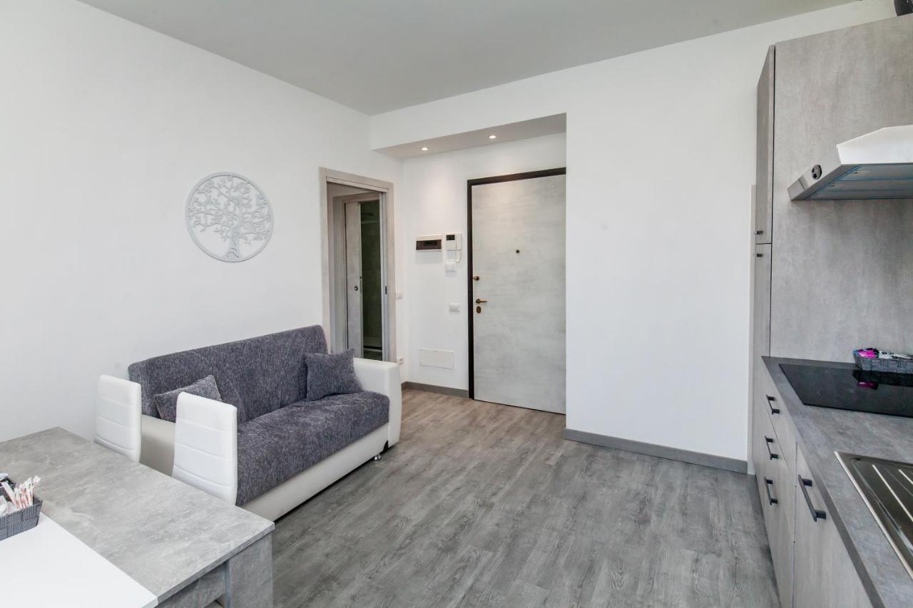 E-Bicocca Apartment Milan Bagian luar foto